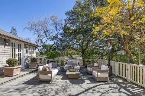Exterior - 281 A Crescent Rd, San Anselmo, CA 94960 photo 10 of 16