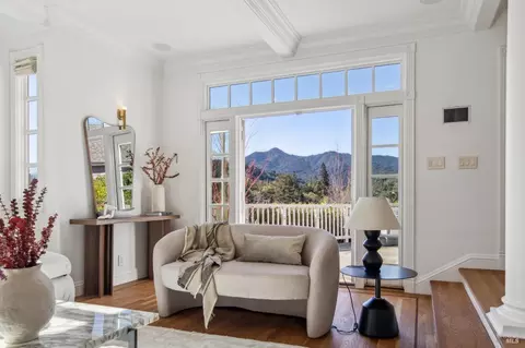 Entry Way - 281 A Crescent Rd, San Anselmo, CA 94960 photo 1 of 4