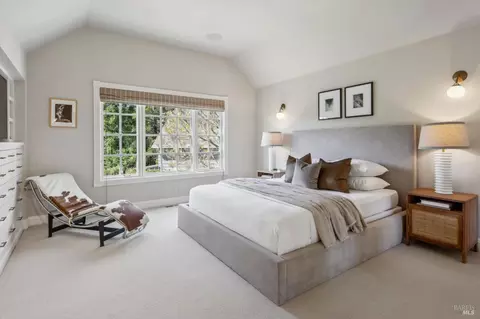 Bedroom - 281 A Crescent Rd, San Anselmo, CA 94960 photo 1 of 15