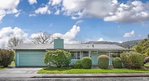 6574 Stone Bridge Rd, Santa Rosa, CA 95409