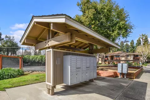 680 Arcadia Dr, Vacaville, CA 95687 photo 44