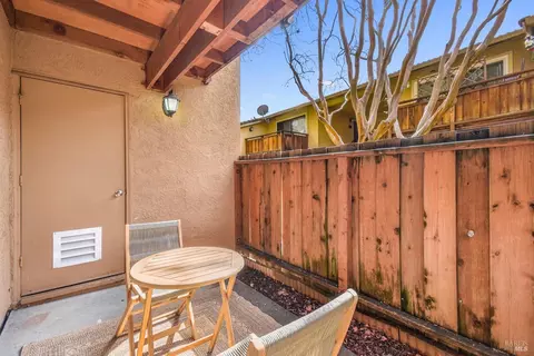 680 Arcadia Dr, Vacaville, CA 95687 photo 33