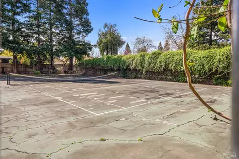 680 Arcadia Dr, Vacaville, CA 95687 photo 43