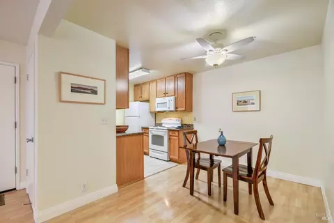 680 Arcadia Dr, Vacaville, CA 95687 photo 9