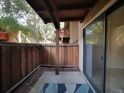 680 Arcadia Dr, Vacaville, CA 95687 photo 35