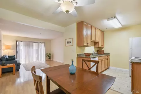 680 Arcadia Dr, Vacaville, CA 95687 photo 11