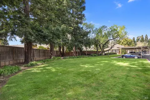 680 Arcadia Dr, Vacaville, CA 95687 photo 40
