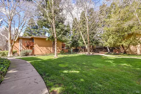 680 Arcadia Dr, Vacaville, CA 95687 photo 39