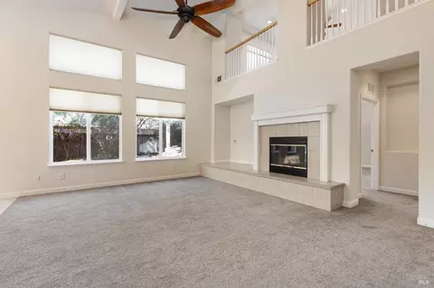 Living - 2550 Duncan St, Dixon, CA 95620 photo 4 of 6
