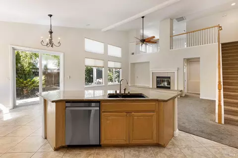 Kitchen - 2550 Duncan St, Dixon, CA 95620 photo 4 of 4