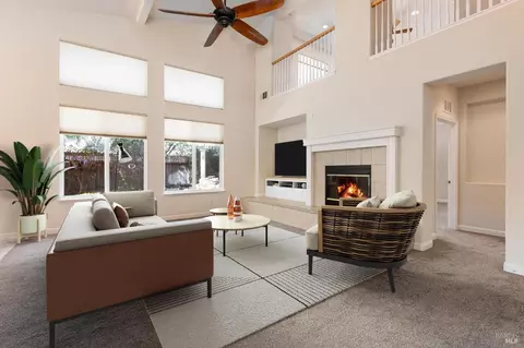 Living - 2550 Duncan St, Dixon, CA 95620 photo 3 of 6