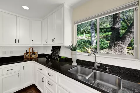 Kitchen - 1908 Silverado Trl, Napa, CA 94558 photo 10 of 11