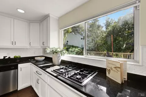 Kitchen - 1908 Silverado Trl, Napa, CA 94558 photo 9 of 11