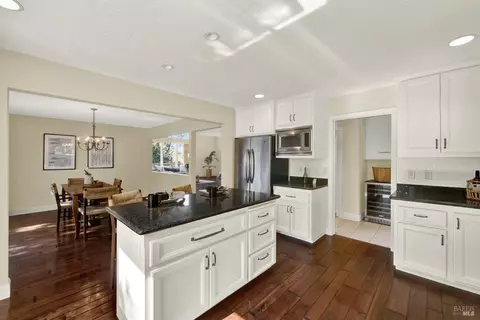 Kitchen - 1908 Silverado Trl, Napa, CA 94558 photo 7 of 11
