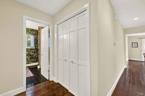 Entry Way - 1908 Silverado Trl, Napa, CA 94558 photo 3 of 4