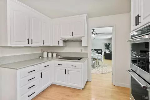 Kitchen - 519 Fruitvale Rd, Vacaville, CA 95688 photo 2 of 4
