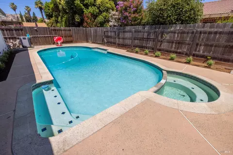 Exterior - 519 Fruitvale Rd, Vacaville, CA 95688 photo 14 of 15