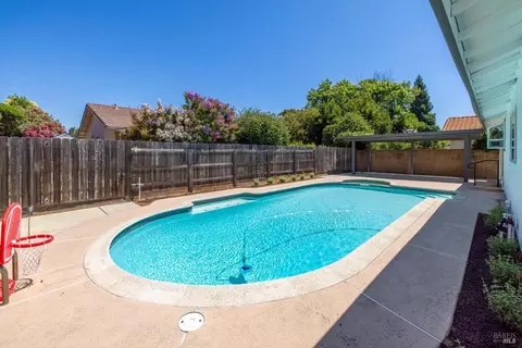 Exterior - 519 Fruitvale Rd, Vacaville, CA 95688 photo 9 of 15