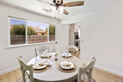 Dining - 519 Fruitvale Rd, Vacaville, CA 95688 photo 2 of 2