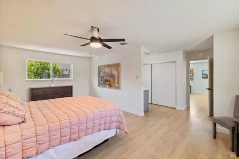 Bedroom - 519 Fruitvale Rd, Vacaville, CA 95688 photo 4 of 9
