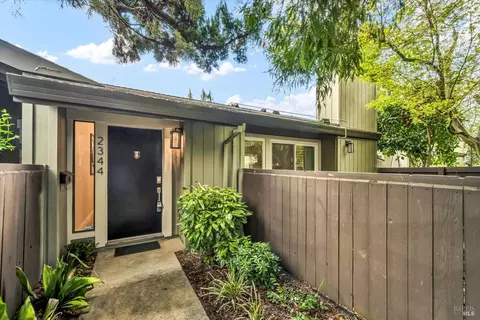 2344 Clay St, Napa, CA 94559
