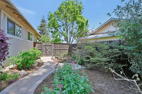 581 Werner Way, Vacaville, CA 95688 photo 46