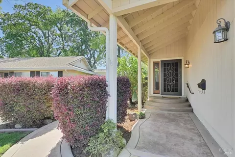 581 Werner Way, Vacaville, CA 95688 photo 5