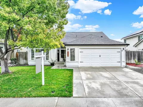 290 Sunridge Way, Vacaville, CA 95688