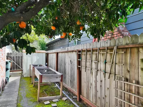 821 5th St E, Sonoma, CA 95476 photo 11