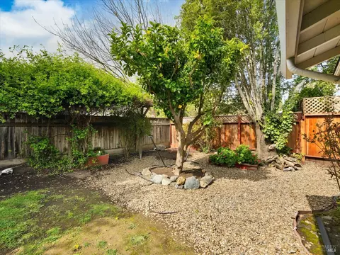 821 5th St E, Sonoma, CA 95476 photo 10