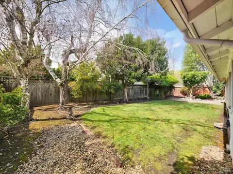 821 5th St E, Sonoma, CA 95476 photo 9