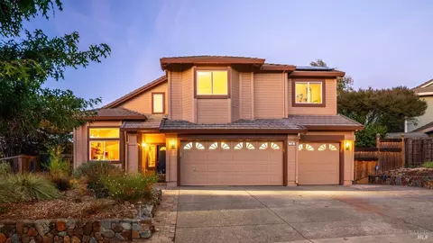 218 Simon Dr, Petaluma, CA 94952 photo 2
