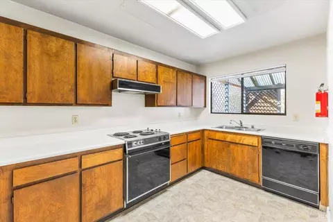 512 Capps Ln, Ukiah, CA 95482 photo 10
