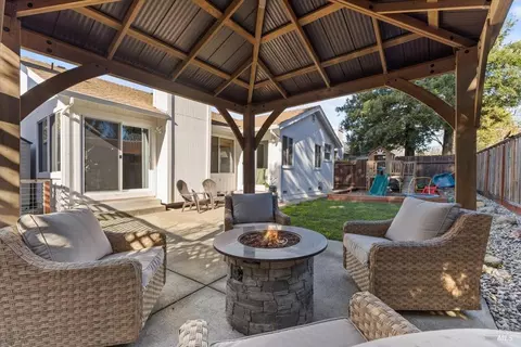 120 Cornell St, Windsor, CA 95492 photo 18