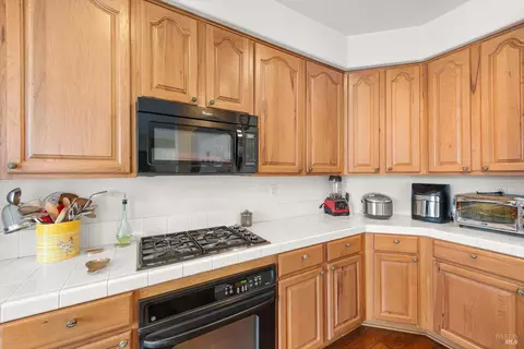 1237 Shoreline Cir, Fairfield, CA 94533 photo 17