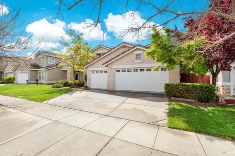 1237 Shoreline Cir, Fairfield, CA 94533 photo 2