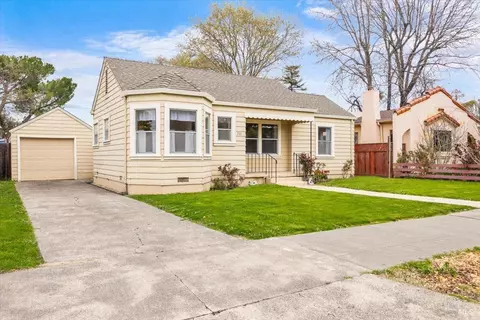 759 Oak St, Santa Rosa, CA 95404