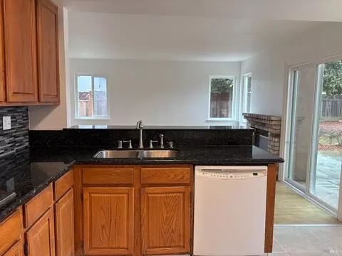468 Britannia Dr, Vallejo, CA 94591 photo 7