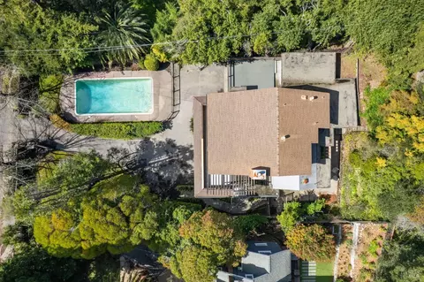 18 Sir Francis Drake Blvd, Ross, CA 94957