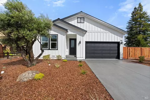 3509 Coffey Ln, Santa Rosa, CA 95403