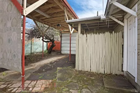 1211 Kentucky St, Vallejo, CA 94590 photo 27