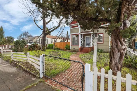 1211 Kentucky St, Vallejo, CA 94590 photo 3