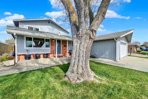 70 Tahoe Dr, Rio Vista, CA 94571