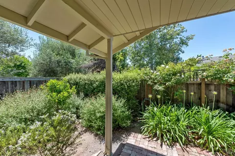 Exterior - 19185 7th St E, Sonoma, CA 95476 photo 8 of 10