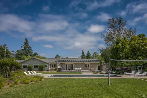 Exterior - 19185 7th St E, Sonoma, CA 95476 photo 2 of 10