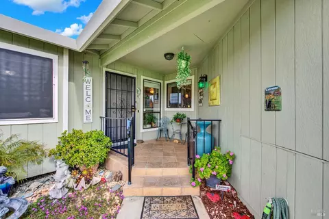 169 Bryce Way, Vacaville, CA 95687