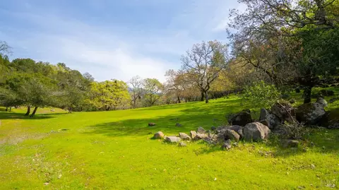 980 Madelyne Ct, Santa Rosa, CA 95409