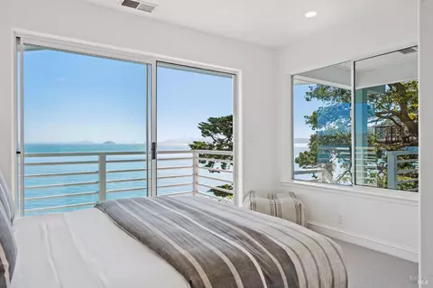 Bedroom - 433 Bridgeway, Sausalito, CA 94965 photo 5 of 6