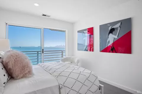 Bedroom - 433 Bridgeway, Sausalito, CA 94965 photo 6 of 6