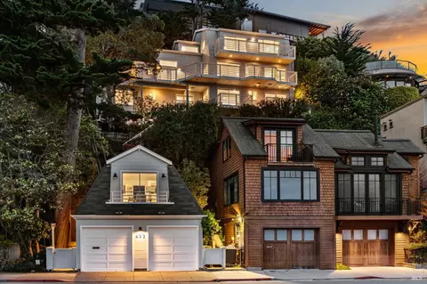 Exterior - 433 Bridgeway, Sausalito, CA 94965 photo 2 of 4